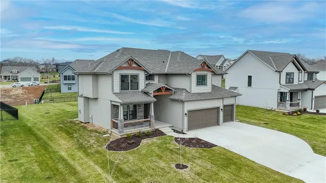 $654,950 | 6122 Lewis Drive, Shawnee, KS 66226