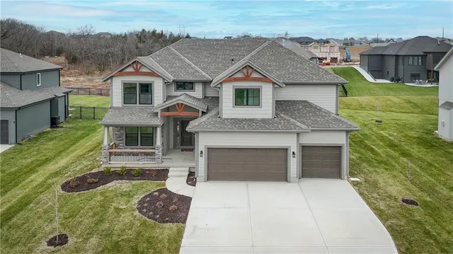 $654,950 | 6122 Lewis Drive, Shawnee, KS 66226