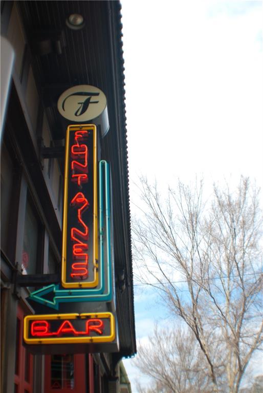 961 East Rock Springs Road Northeast, Unit MODERN Atlanta, GA 30306 - Photo 44 of 47 a sign that is on the wall of a building