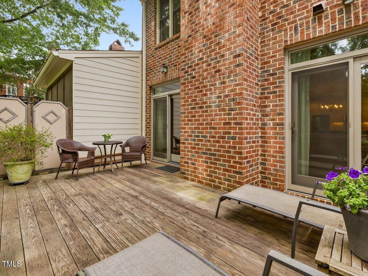 3347 Ridgecrest Court Raleigh, NC 27607 - Photo 34 of 65 31-Deck