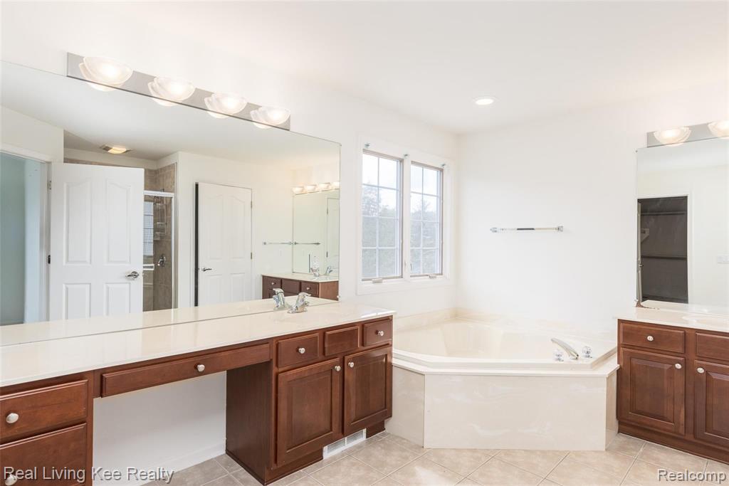 5151 Creekmonte Drive Rochester, MI 48306 - Photo 26 of 55