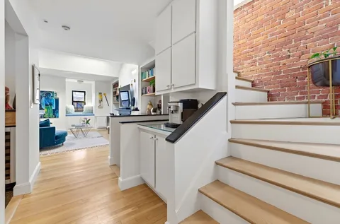 $1,199,000 | 552 Columbus Avenue, Unit 6, Boston, MA 02118