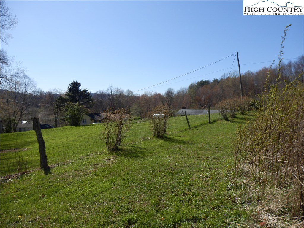 41496 Waters Road Damascus, VA 24236 - Photo 17 of 23 Gallery Image 17