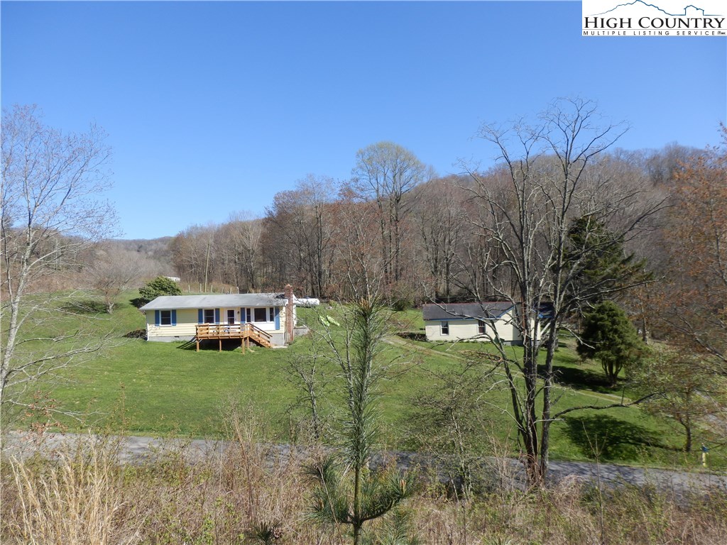 41496 Waters Road Damascus, VA 24236 - Photo 2 of 23 Gallery Image 2