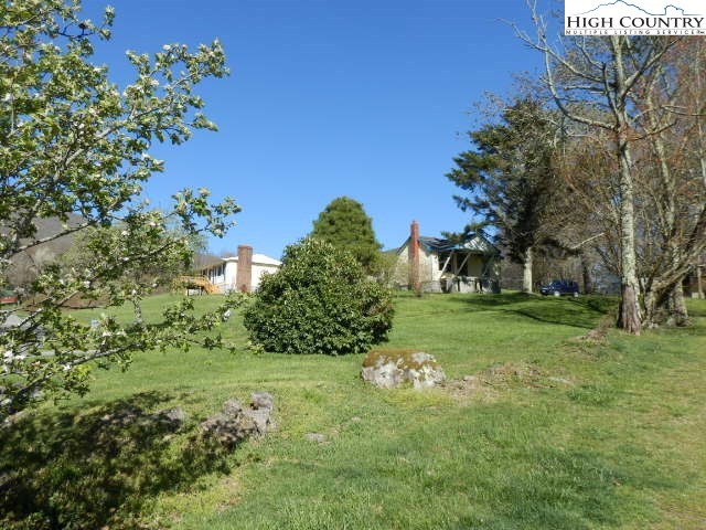 41496 Waters Road Damascus, VA 24236 - Photo 3 of 23 Gallery Image 3