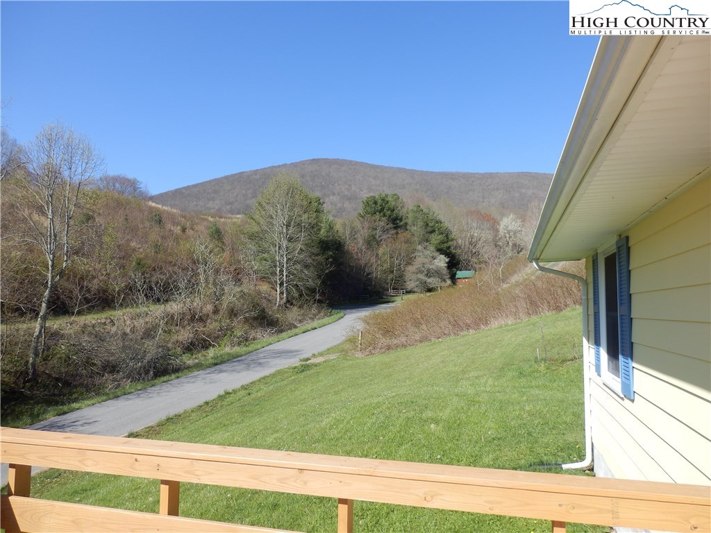 41496 Waters Road Damascus, VA 24236 - Photo 4 of 23 Gallery Image 4