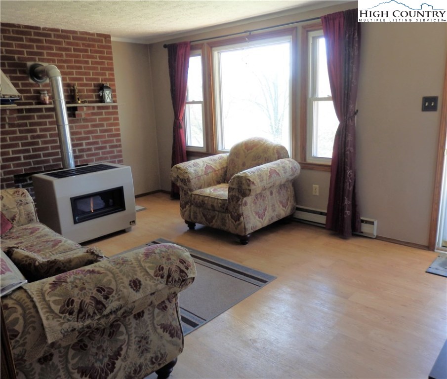 41496 Waters Road Damascus, VA 24236 - Photo 6 of 23 Gallery Image 6