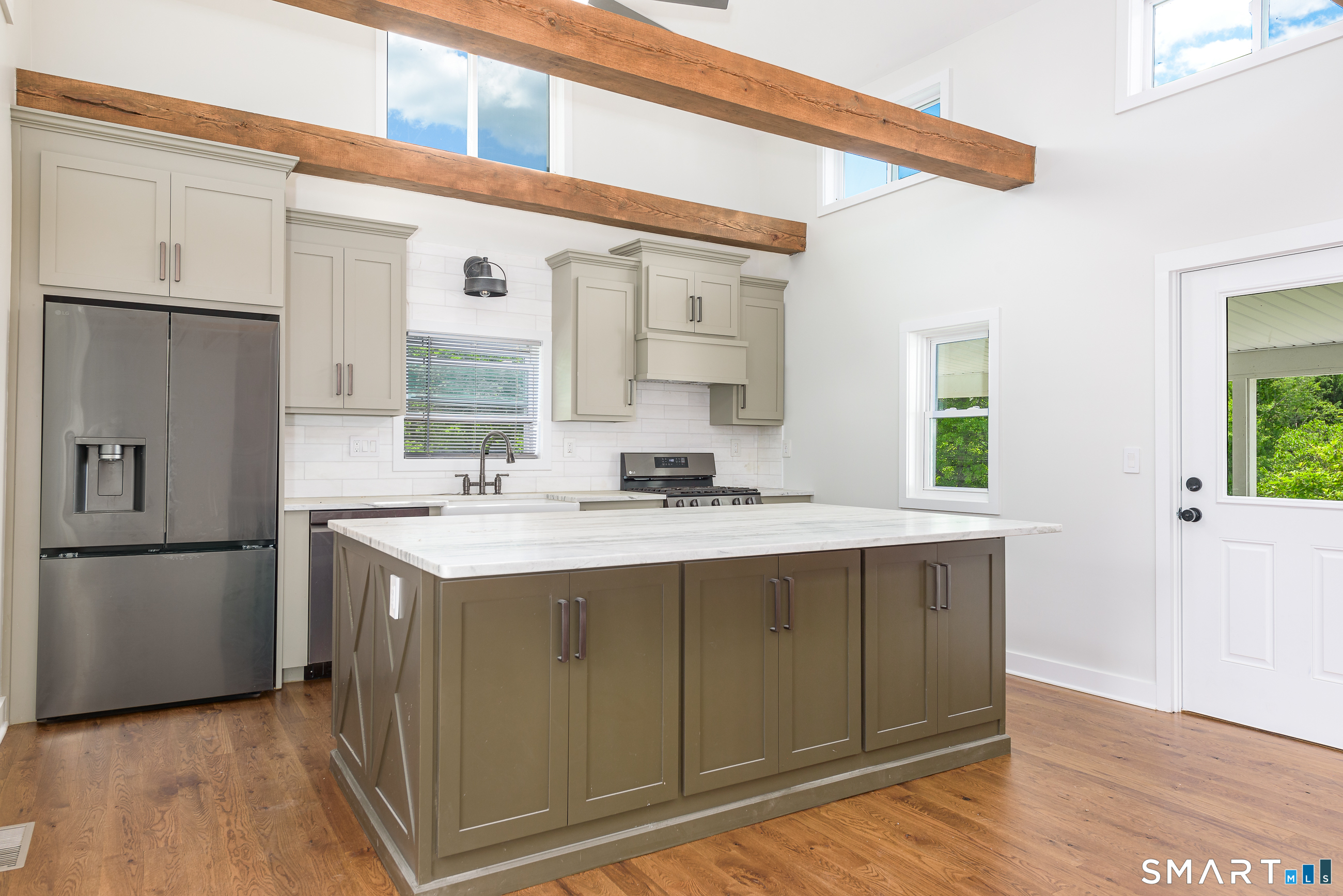 560 Manchester Road Glastonbury, CT 06033 - Photo 2 of 38
