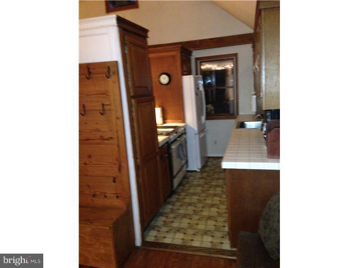 63 Twining Road Richboro, PA 18954 - Photo 8 of 25 Kitchen