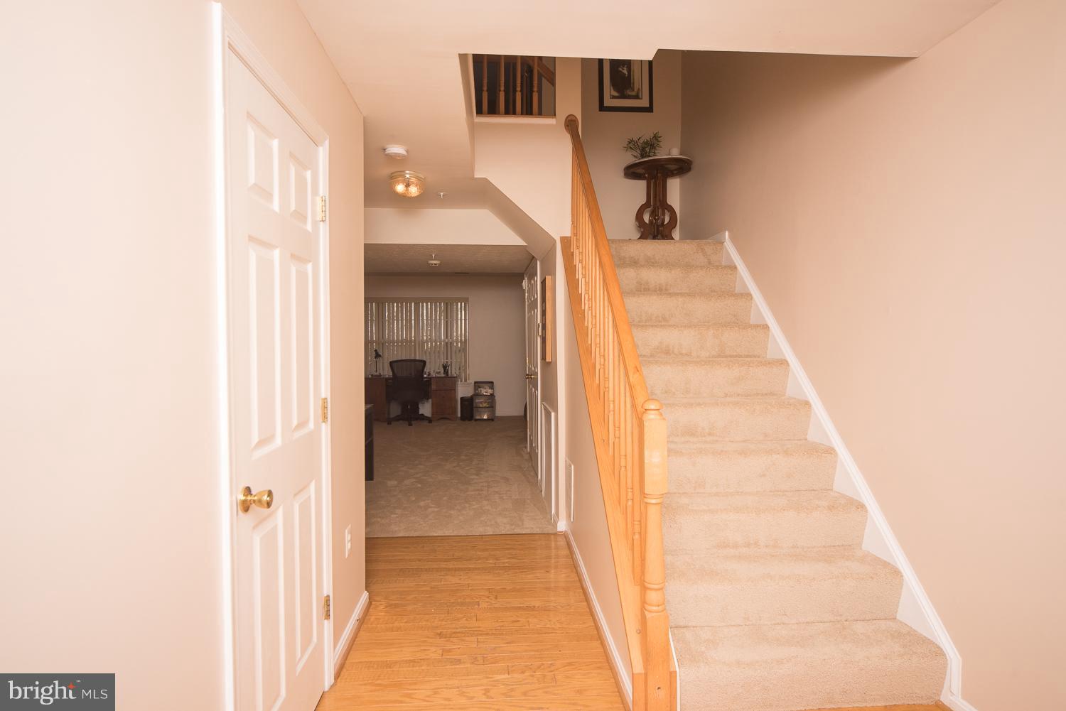 2755 Summers Ridge Drive Odenton, MD 21113 - Photo 3 of 29 foyer