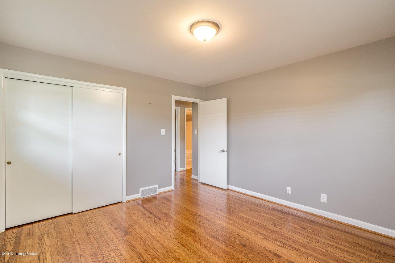 3719 Winchester Road Louisville, KY 40207 - Photo 22 of 35 3719 Winchester Road-27