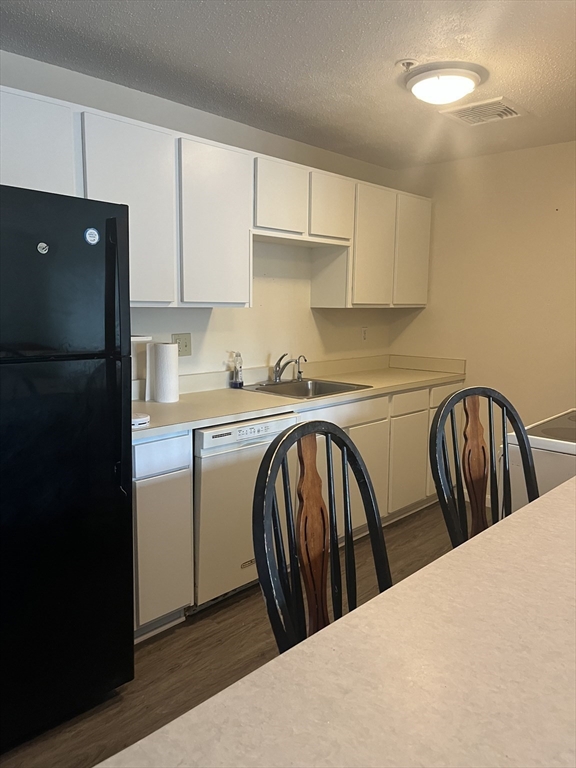 36 Dunham Road, Unit 208 Beverly, MA 01915 - Photo 8 of 19 Gallery Image 8