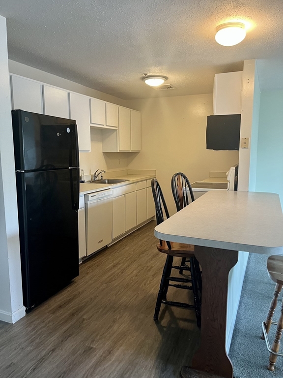 36 Dunham Road, Unit 208 Beverly, MA 01915 - Photo 9 of 19 Gallery Image 9