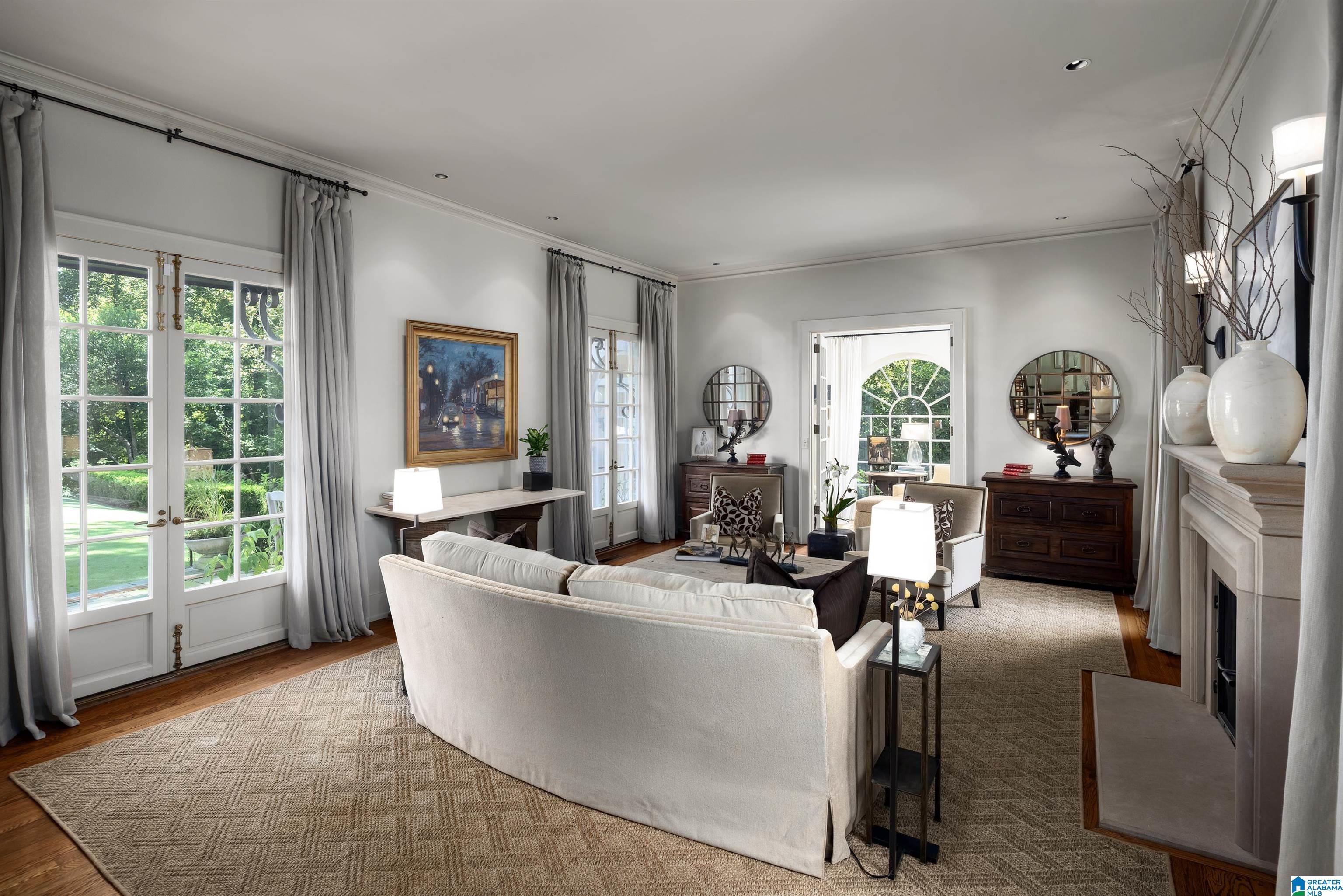3187 Overhill Road Mountain Brook, AL 35223 - Photo 12 of 100 Gallery Image 12