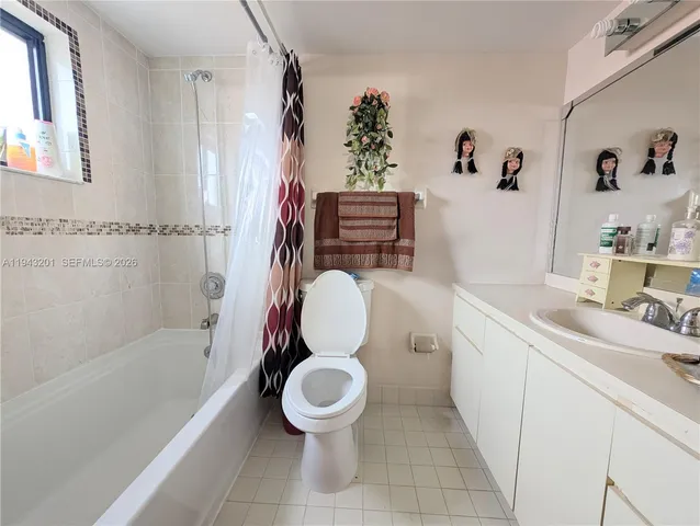 $328,900 | 7801 West 29th Way, Unit 102, Hialeah, FL 33018