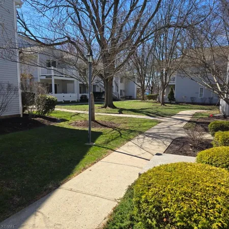 $2,200 | 5 Mountain Court, Bedminster, NJ 07921