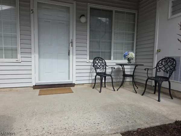 $2,200 | 5 Mountain Court, Bedminster, NJ 07921