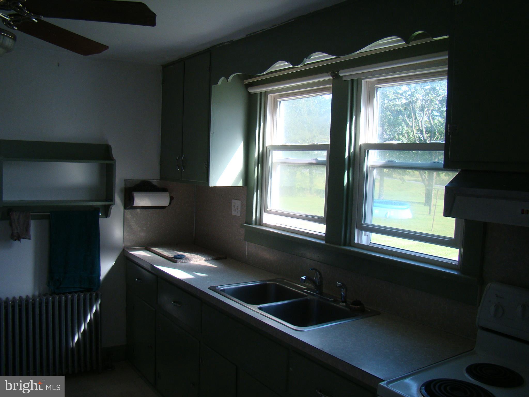 522 Rock Run Road Pottstown, PA 19465 - Photo 7 of 27