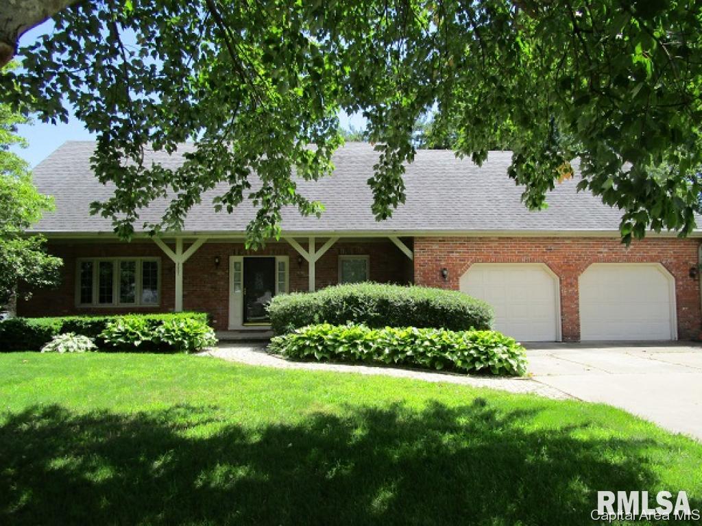 2007 Mound Road Jacksonville, IL 62650 - Photo 1 of 15 Gallery Image 1