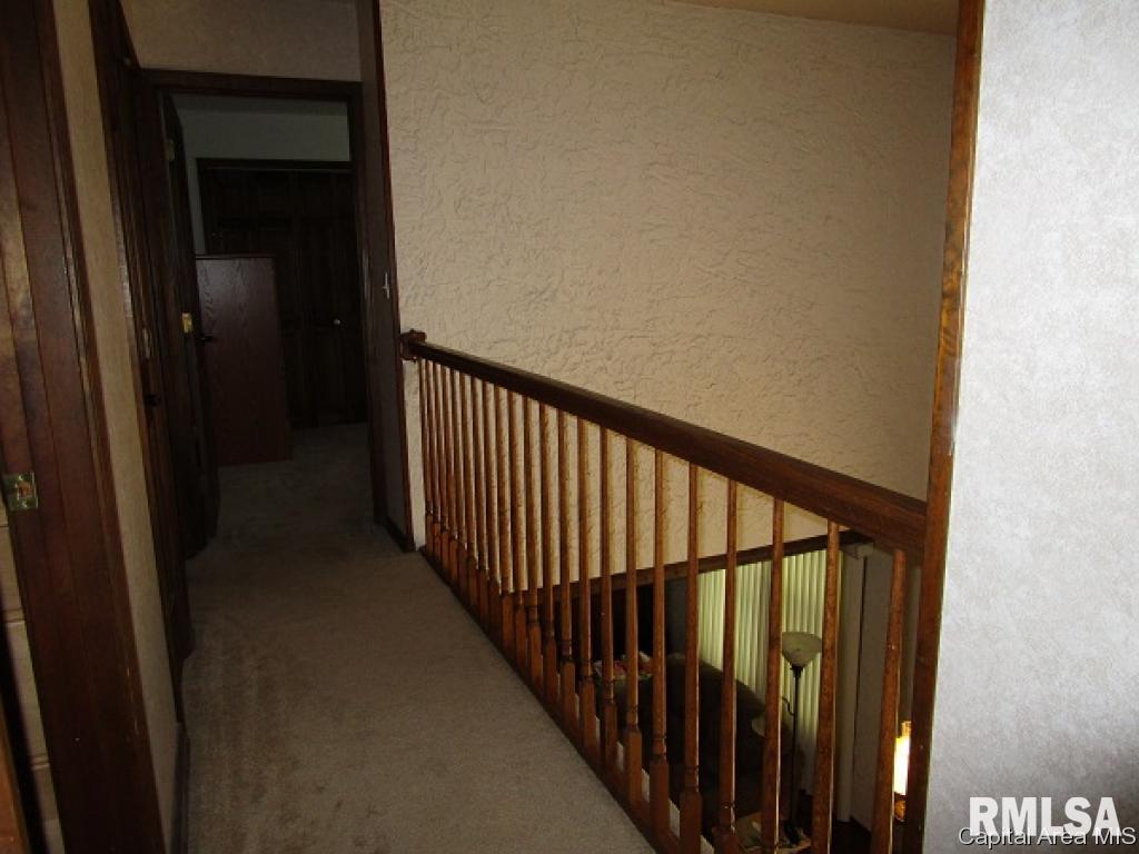 2007 Mound Road Jacksonville, IL 62650 - Photo 11 of 15 Gallery Image 11