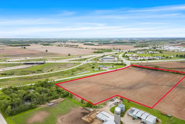 $1,200,000 | 1600 Planeview Drive, Oshkosh, WI 54904