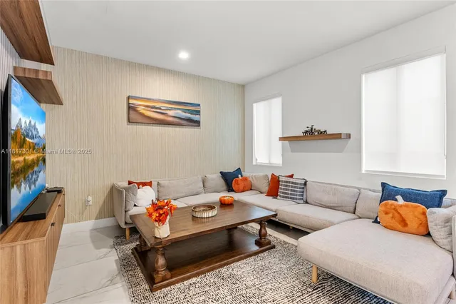 $6,990 | 10373 Northwest 68th Terrace, Doral, FL 33178