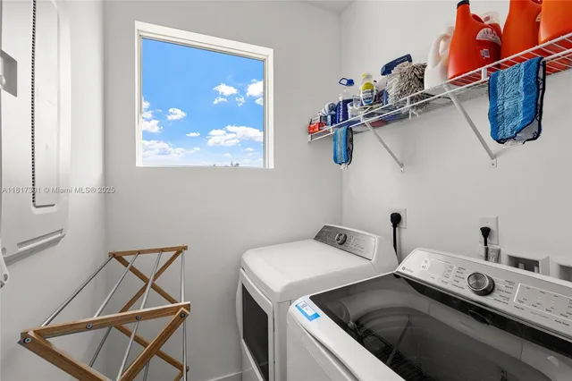 $6,990 | 10373 Northwest 68th Terrace, Doral, FL 33178