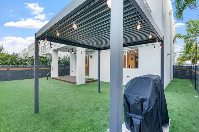 $6,990 | 10373 Northwest 68th Terrace, Doral, FL 33178