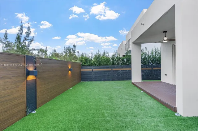 $6,990 | 10373 Northwest 68th Terrace, Doral, FL 33178