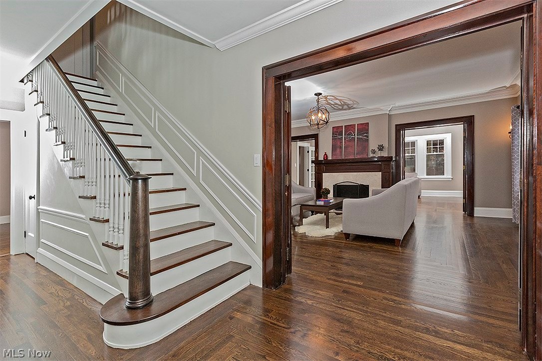 2699 Endicott Road Cleveland, OH 44120 - Photo 2 of 25 Gallery Image 2