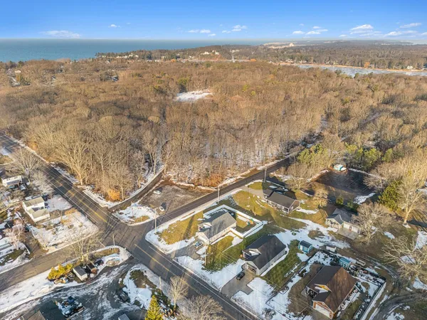 $575,000 | 6780 West Bryant Road, Ludington, MI 49431