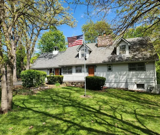 $459,800 | 9215 South 83rd Avenue, Hickory Hills, IL 60457