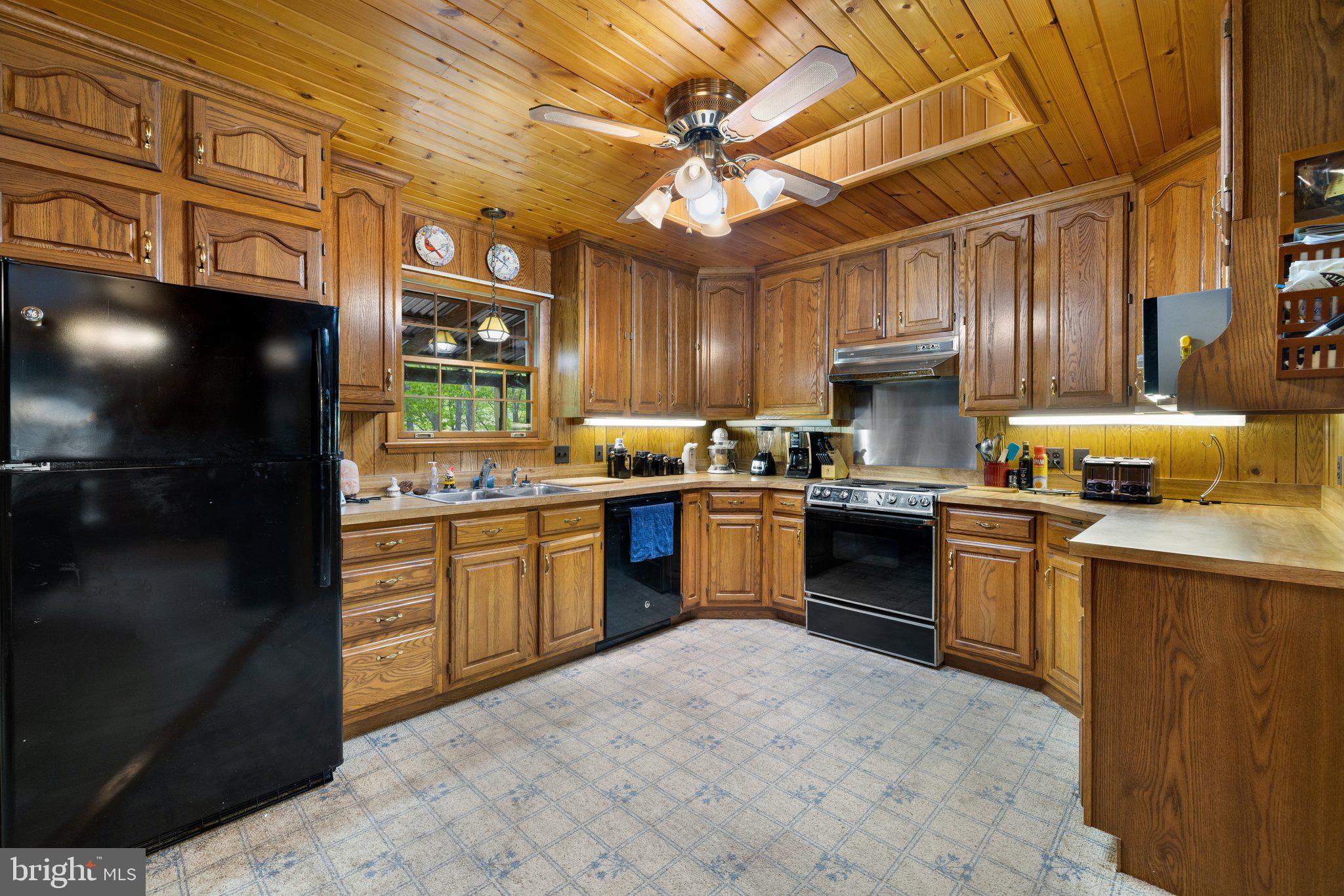 1268 Fishel Road Winchester, VA 22602 - Photo 7 of 66 Open Kitchen/Dining/Living