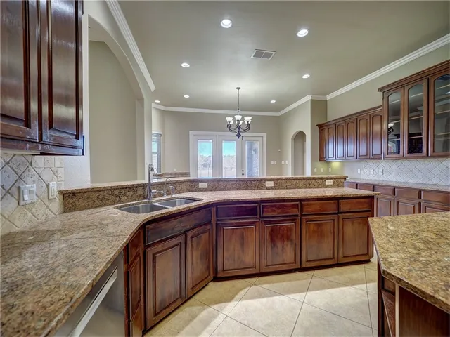 $4,400 | 11 West Bar-Le-Doc Drive, Corpus Christi, TX 78414