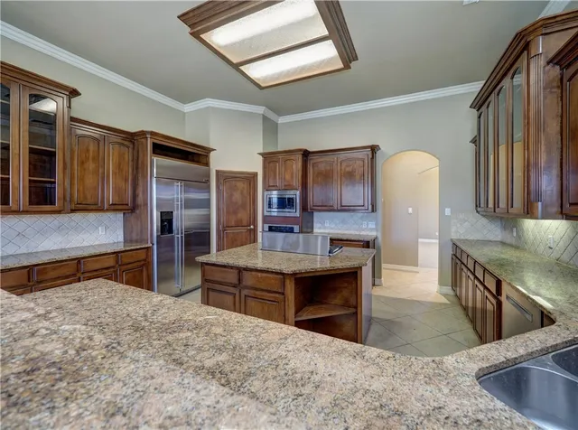 $4,400 | 11 West Bar-Le-Doc Drive, Corpus Christi, TX 78414