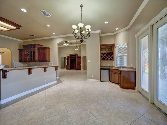 $4,400 | 11 West Bar-Le-Doc Drive, Corpus Christi, TX 78414