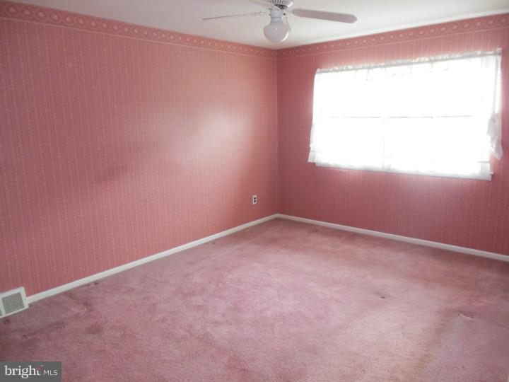 3544 Vinton Road Philadelphia, PA 19154 - Photo 13 of 17