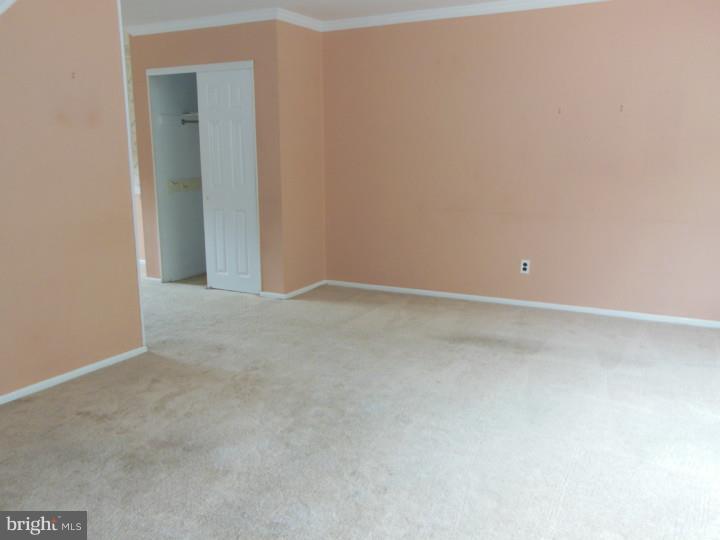 3544 Vinton Road Philadelphia, PA 19154 - Photo 4 of 17