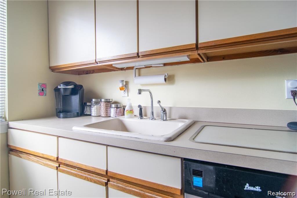 1705 East 14 Mile Road, Unit A Birmingham, MI 48009 - Photo 8 of 17