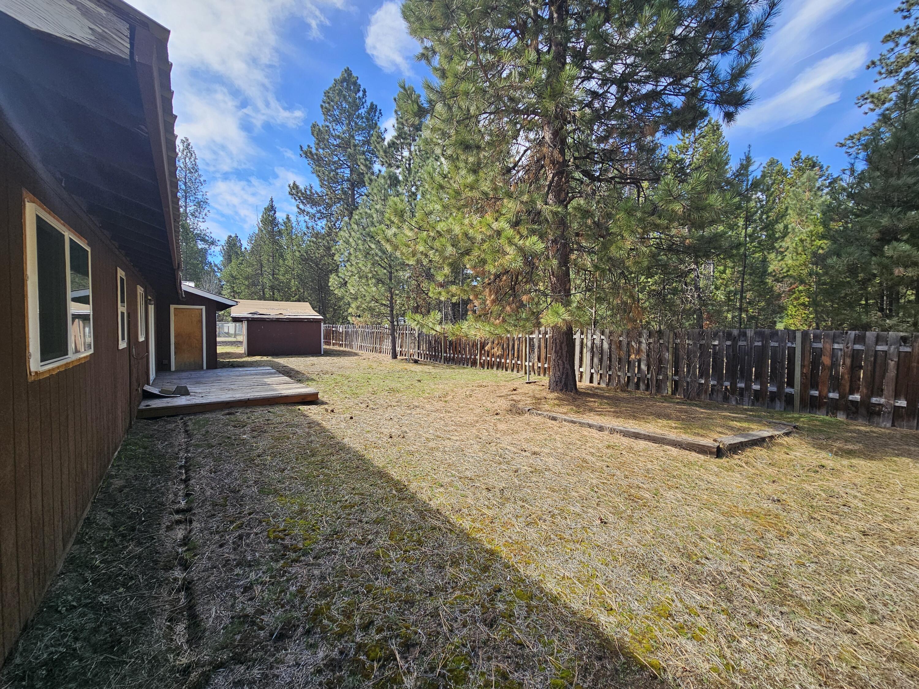 51473 Hemlock Road La Pine, OR 97739 - Photo 4 of 16 20260323_111813