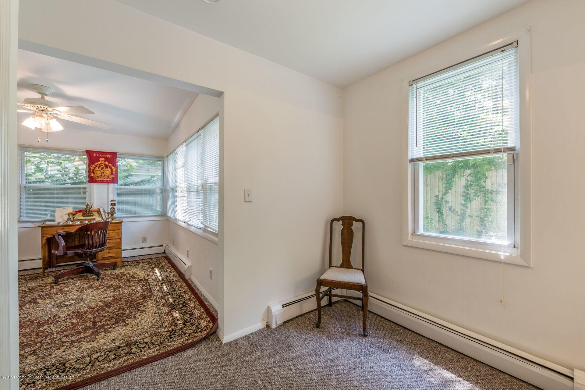 731 South Riverside Drive Neptune Township, NJ 07753 - Photo 13 of 24 12