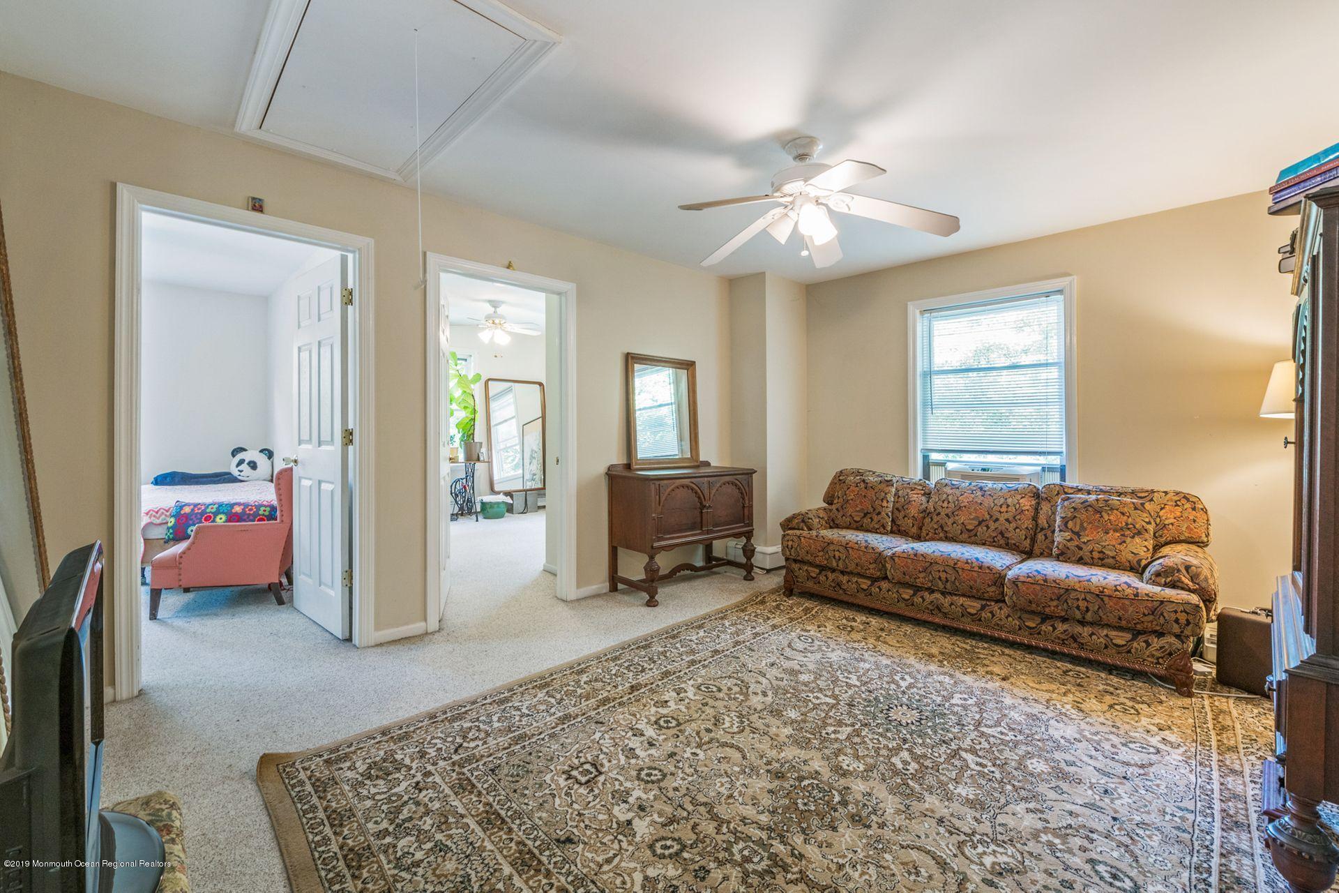 731 South Riverside Drive Neptune Township, NJ 07753 - Photo 15 of 24 14