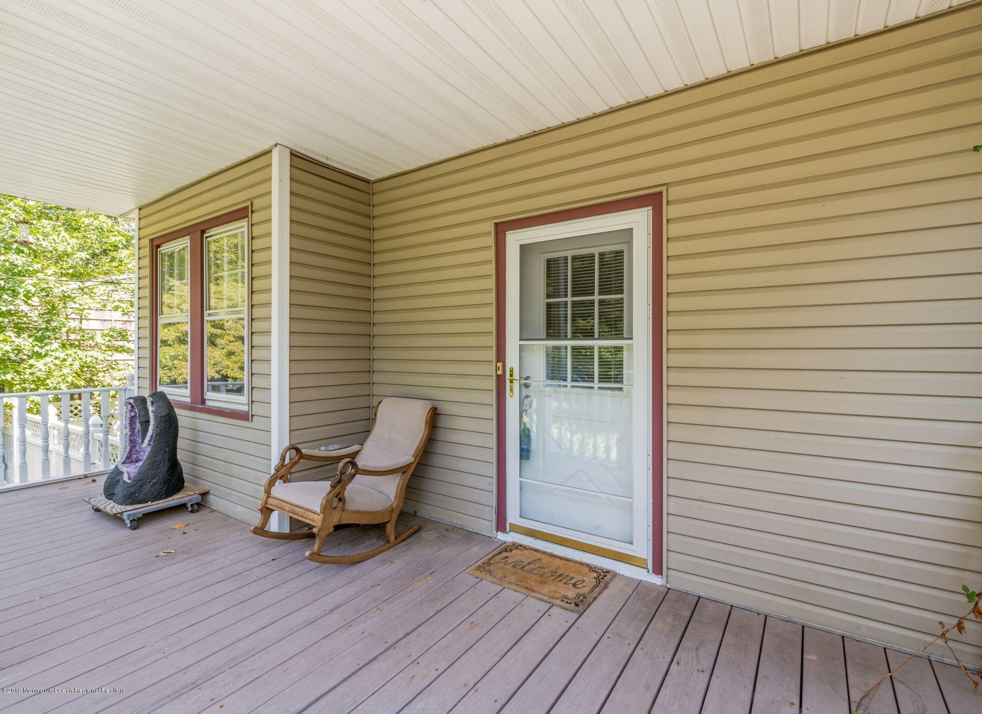 731 South Riverside Drive Neptune Township, NJ 07753 - Photo 3 of 24 2