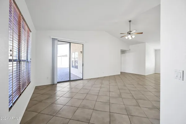 $2,000 | 2941 South 83rd Street, Mesa, AZ 85212