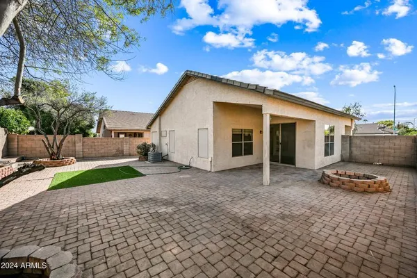 $2,000 | 2941 South 83rd Street, Mesa, AZ 85212