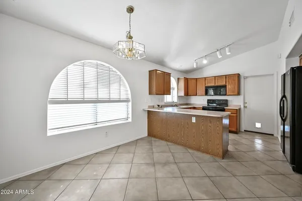 $2,000 | 2941 South 83rd Street, Mesa, AZ 85212
