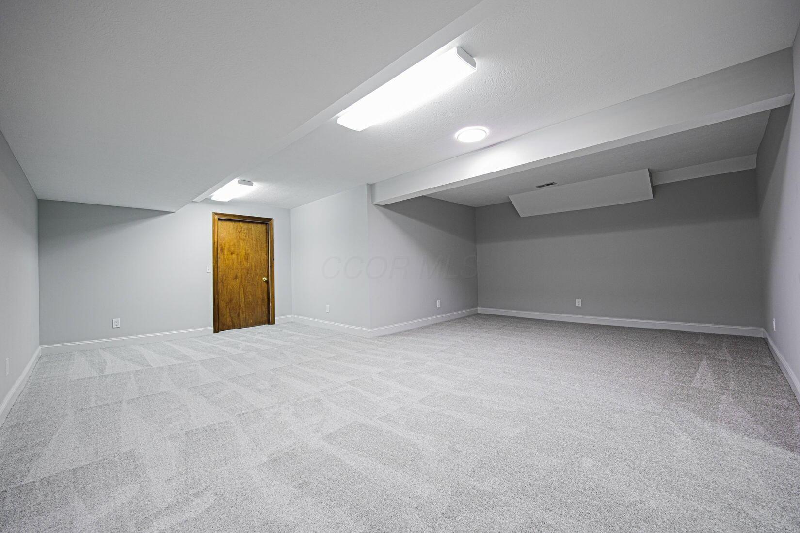 382 Beecher Road Columbus, OH 43230 - Photo 62 of 81 63-web-or-mls-Jake Bluvstein - 382 Beech