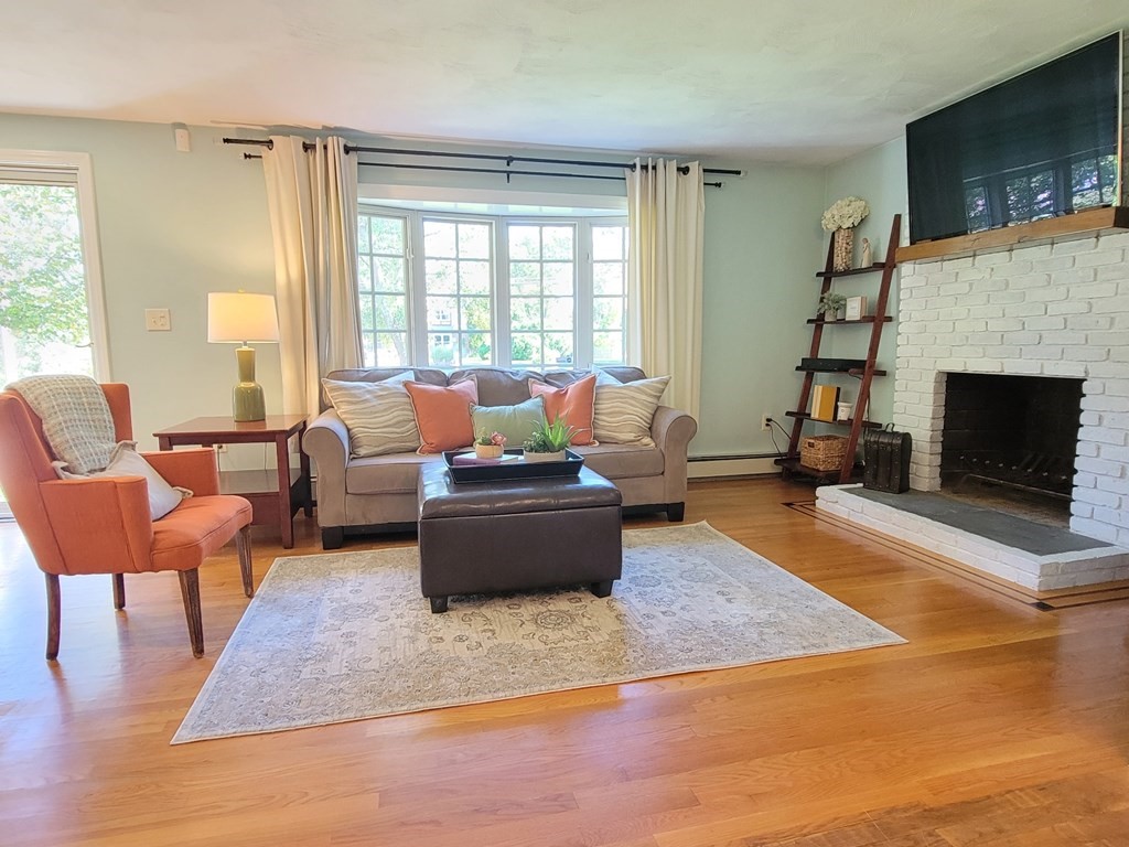 73 Howe Street Ashland, MA 01721 - Photo 6 of 29 Gallery Image 6