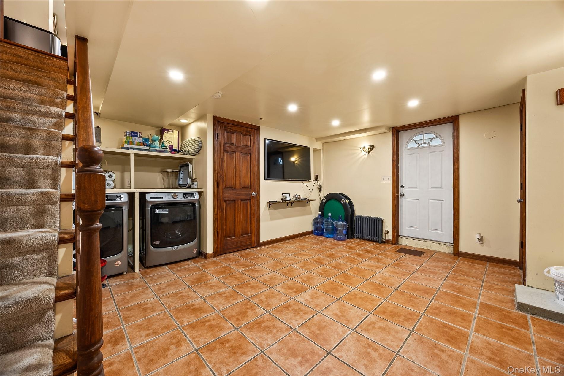 67-31 52nd Road Queens, NY 11378 - Photo 29 of 36 Gallery Image 29