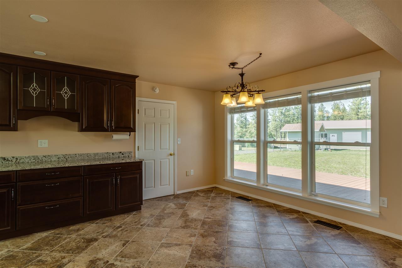 18009 South Wolfe Road Cheney, WA 99004 - Photo 4 of 20